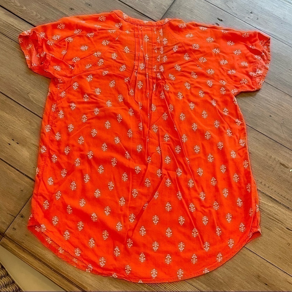 old Navy top - Picture 3 of 5